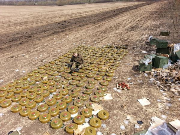 PHOTOS: Kiev Military Mines Farm Fields