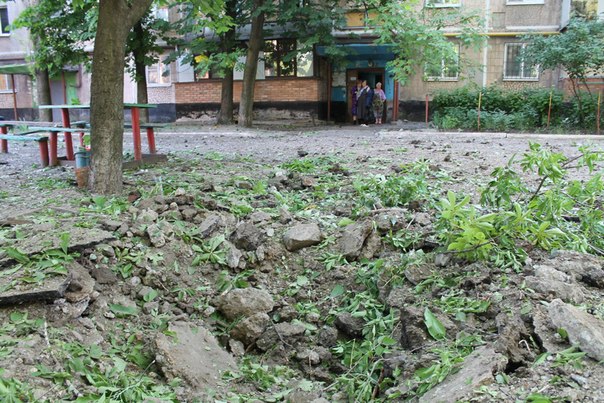 Childcare center shelled, 10 Flats Burned in Donetsk