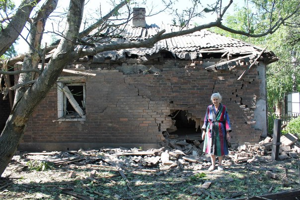 Childcare center shelled, 10 Flats Burned in Donetsk