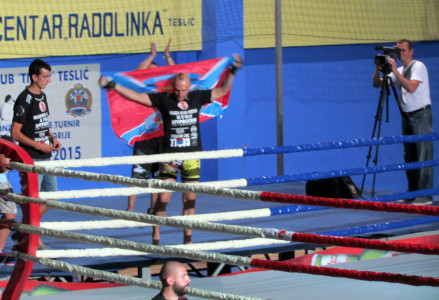 Serbian MMA Fighter Came Out in the Ring with Flag of Novorossia