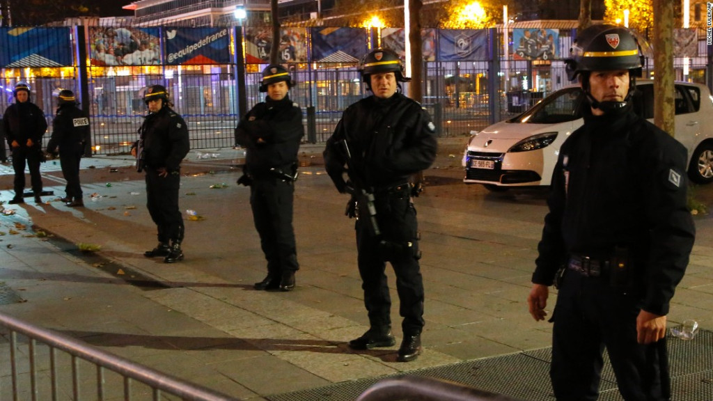 BREAKING! The center of Paris has been attacked by gunmen.