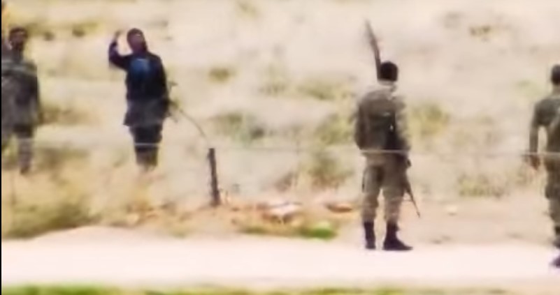 Video: ISIS Militants Having Friendly Chat With Turkish Border Guards