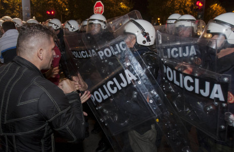 Bundestag deputies: Examine violence done by the Djukanovic's police