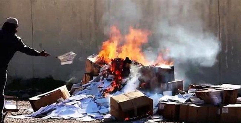 ISIS terrorists burning Christian books in new video