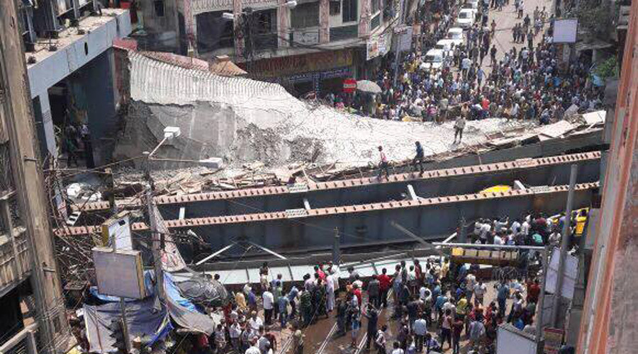 Under-Construction Bridge Collapses in Kolkata, India. 10 Killed (Photo, Video)