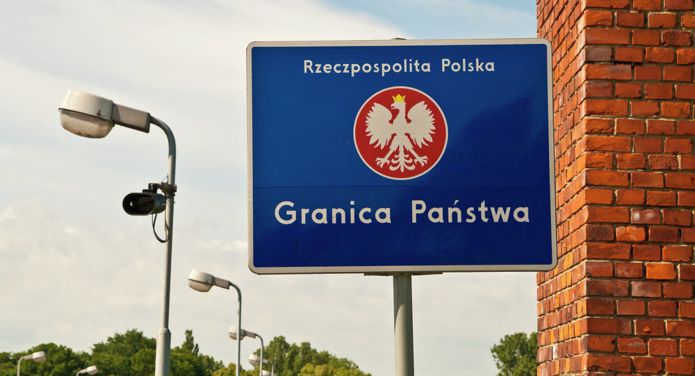 80% of Poles Age 18-24 Support the  Return of EU Internal Border Controls