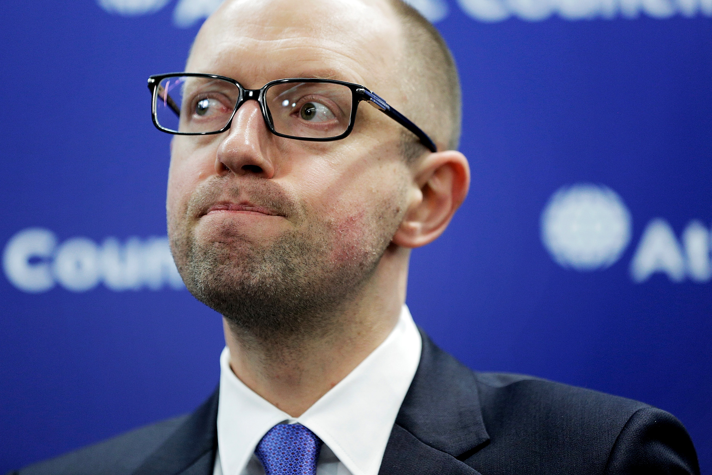 Ukrainian PM Yatsenyuk Steps Down