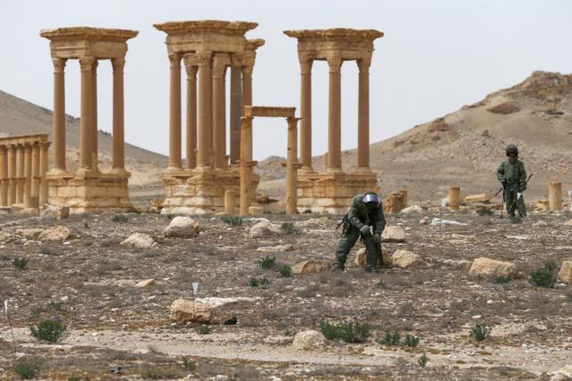 Russian Engineers Seize Ammunition Depot of ISIS near Palmyra