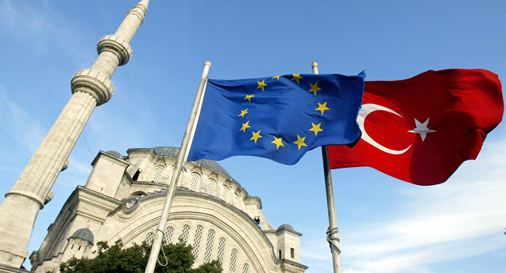 The European Commission to “Hold Its Nose” and Approve the Abolition of Visas for Turkish Citizens