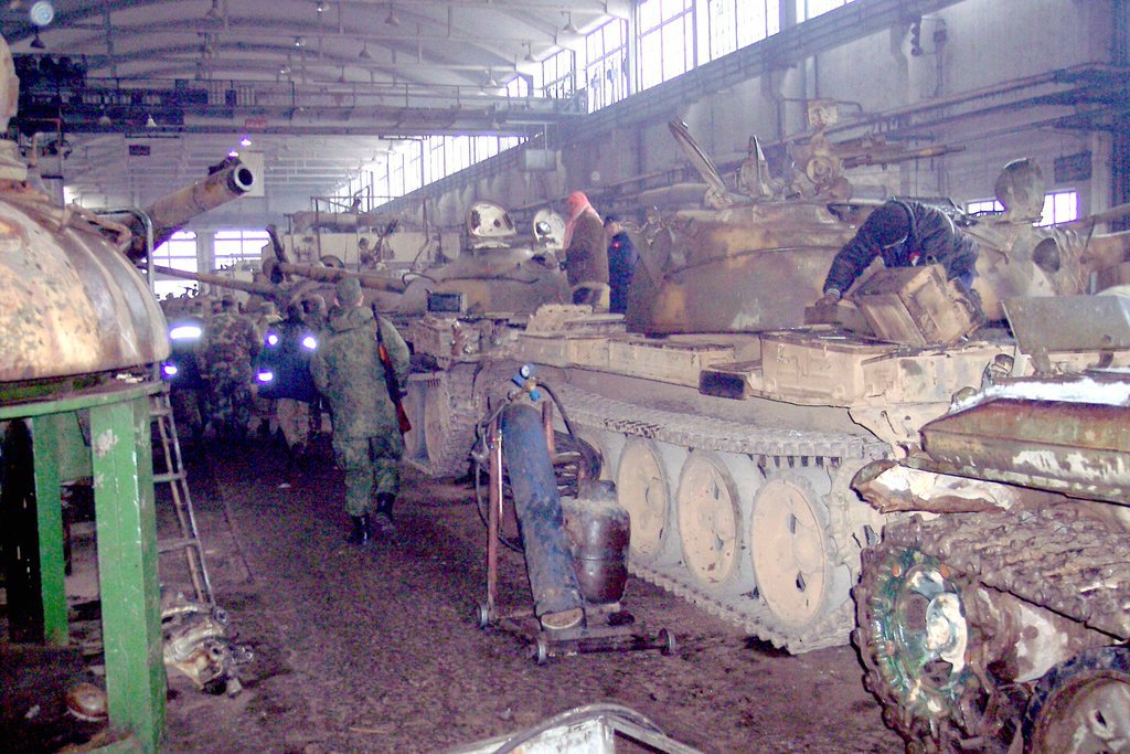 Photoreport: Syrian Army's Battle Tank Repair Plant