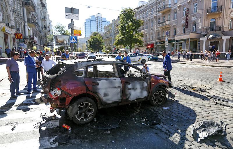 Famous Journalist Killed in Downtown in Kiev in Car Bomb Attack (Video)