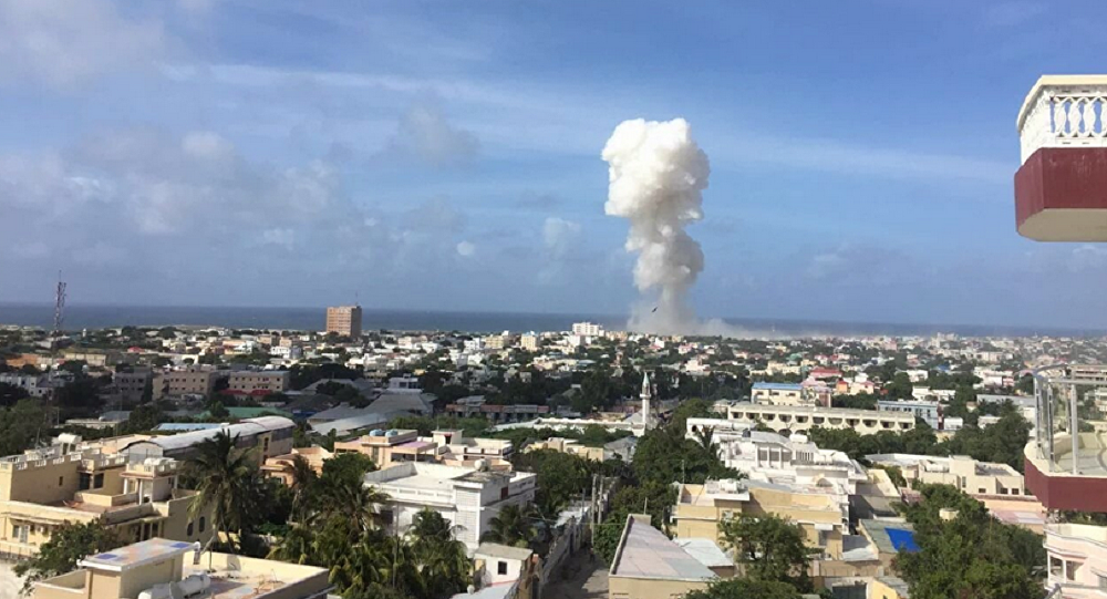 2 suicide attacks near Somalia's Mogadishu airport: 13 killed, 5 wounded