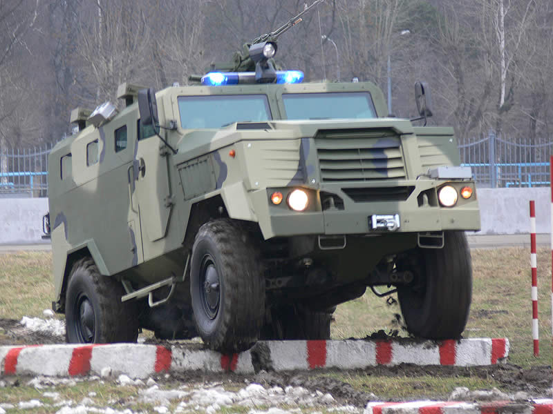 Russian Interior Ministry to Receive Special Armored Vehicle SPM-3 Medved in 2017