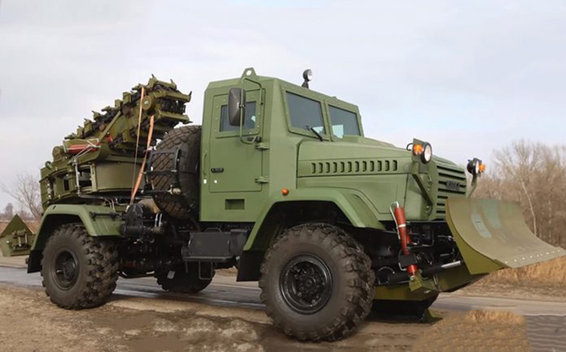 Ukraine Released New PZM-3 Armored Trencher Machine