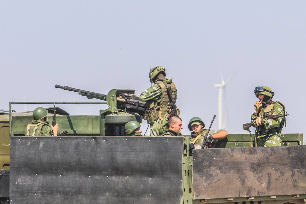 DPR Forces Launch Drills in South Coast of Donbass Region (Photoreport)