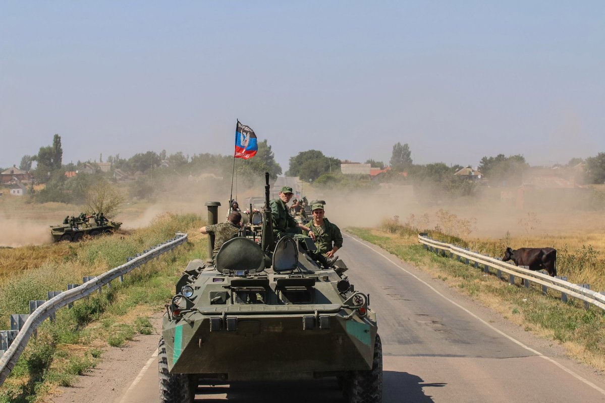 DPR Forces Launch Drills in South Coast of Donbass Region (Photoreport)