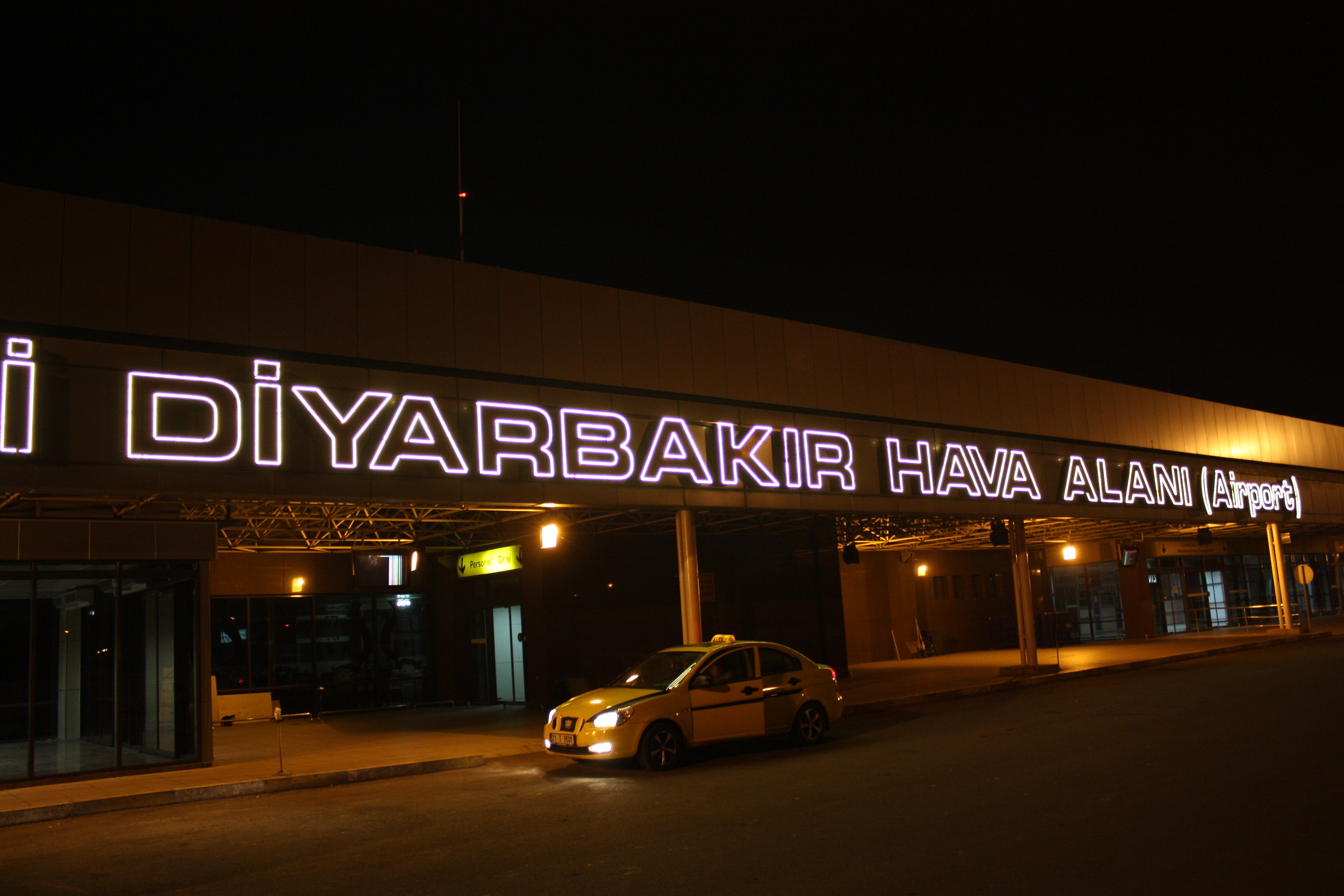 BREAKING: Turkish Airport Hit By Rockets