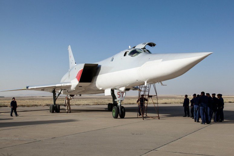 Russian Tu-22M Bombers Spotted at Hamadan Air Base in Iran (Photos, Maps, Analysis)