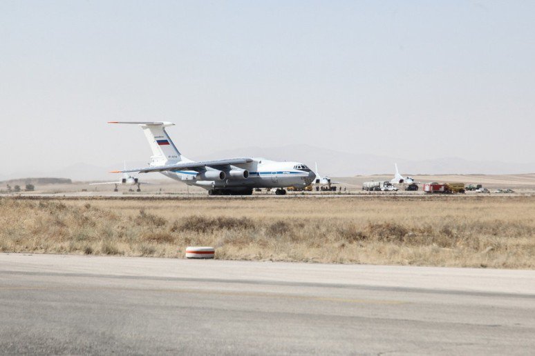 Russian Tu-22M Bombers Spotted at Hamadan Air Base in Iran (Photos, Maps, Analysis)