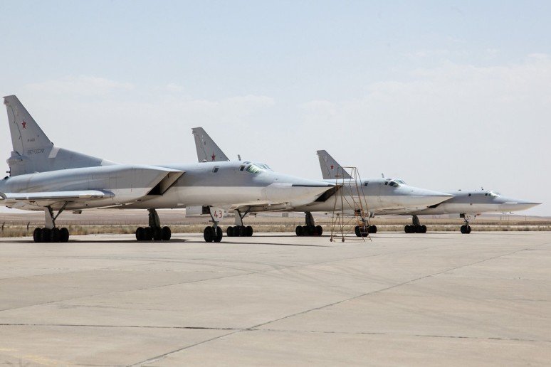 Russian Tu-22M Bombers Spotted at Hamadan Air Base in Iran (Photos, Maps, Analysis)