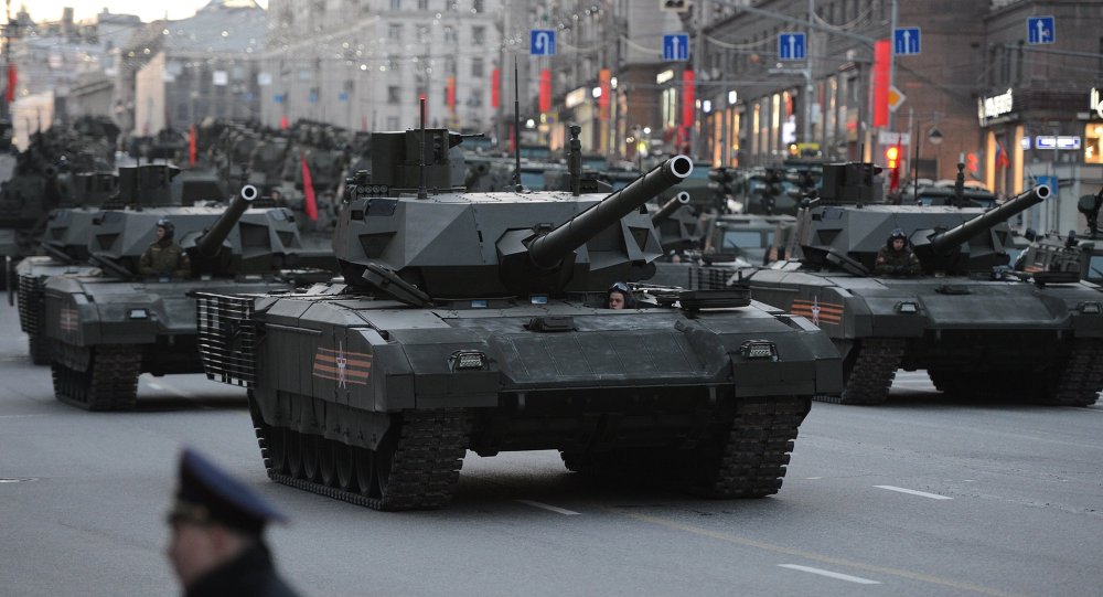 Russian Military Gets First Batch of T-14 Armata Tanks