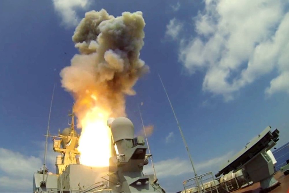 Caspian Flotilla Ships Shot Kalibr Cruise Missiles (Photo & Video)