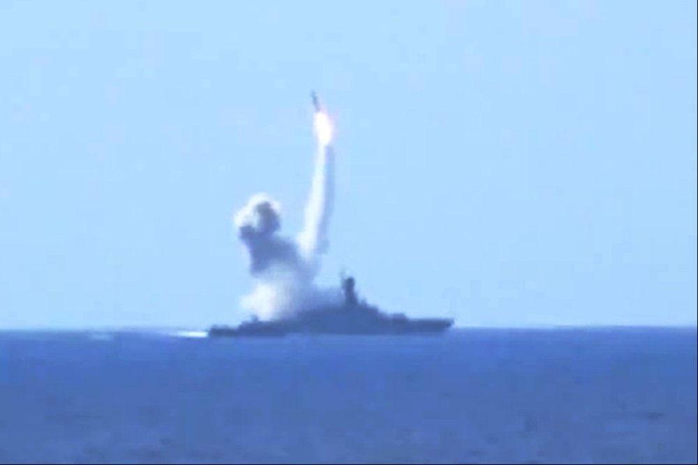 Caspian Flotilla Ships Shot Kalibr Cruise Missiles (Photo & Video)