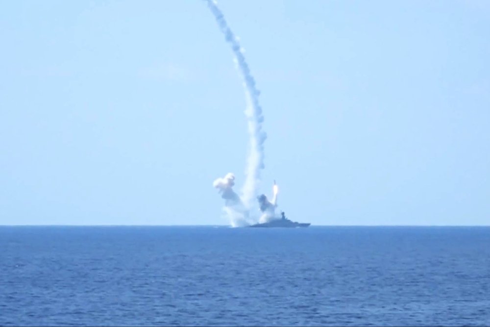 Caspian Flotilla Ships Shot Kalibr Cruise Missiles (Photo & Video)