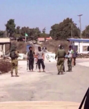 Israeli Soldiers Provide Initial Care to Wounded Terrorists near Quneitra (Photos)