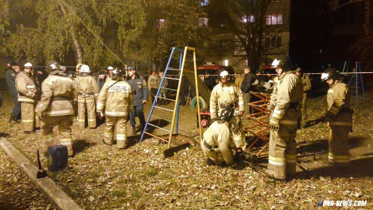 Ukrainian Army shells DPR’s town: 2 killed, 7 wounded (Photo & Video)