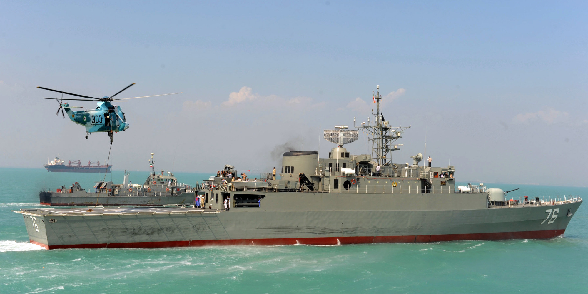 Iran Deploys Warships Off Yemen Coast after US Bombs Houthi Targets