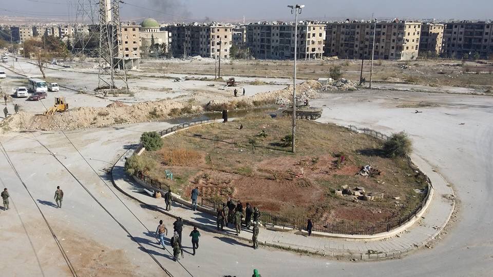 Syrian Troops Found ISIS-like Flag in Haydariyah Neighborhood of Aleppo City - Photo Report