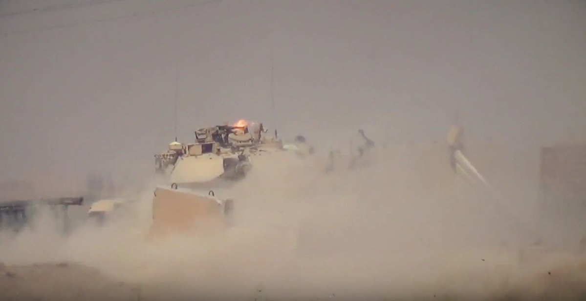 Another US-made Abrams Battle Tank Hit by ISIS Guided Missile near Mosul - Photos