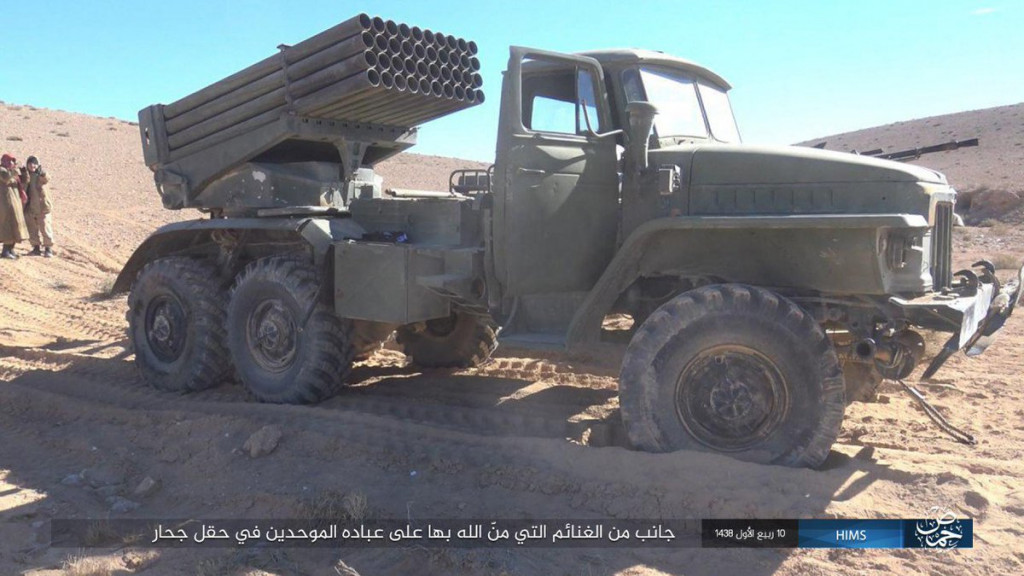 ISIS Flanking Syrian Government Forces West of Palmyra (Photo Report, Videos, Map)