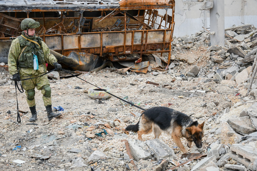 Russian Engineers Demining Aleppo City - Photo Report