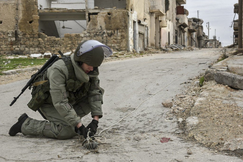 Russian Engineers Demining Aleppo City - Photo Report