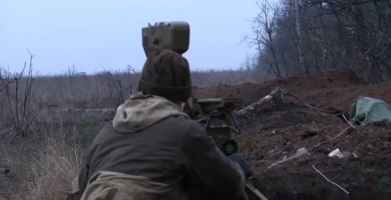 Heavy Clashes Erupt between Ukrainian Army & DPR Militias in Eastern Ukraine (Video)