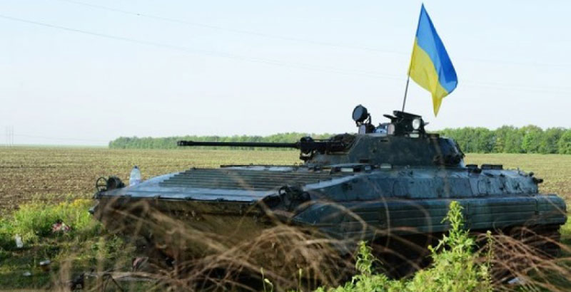 Ukrainian Serviceman with Infantry Combat Vehicle Surrenders to Donbass People's Militia