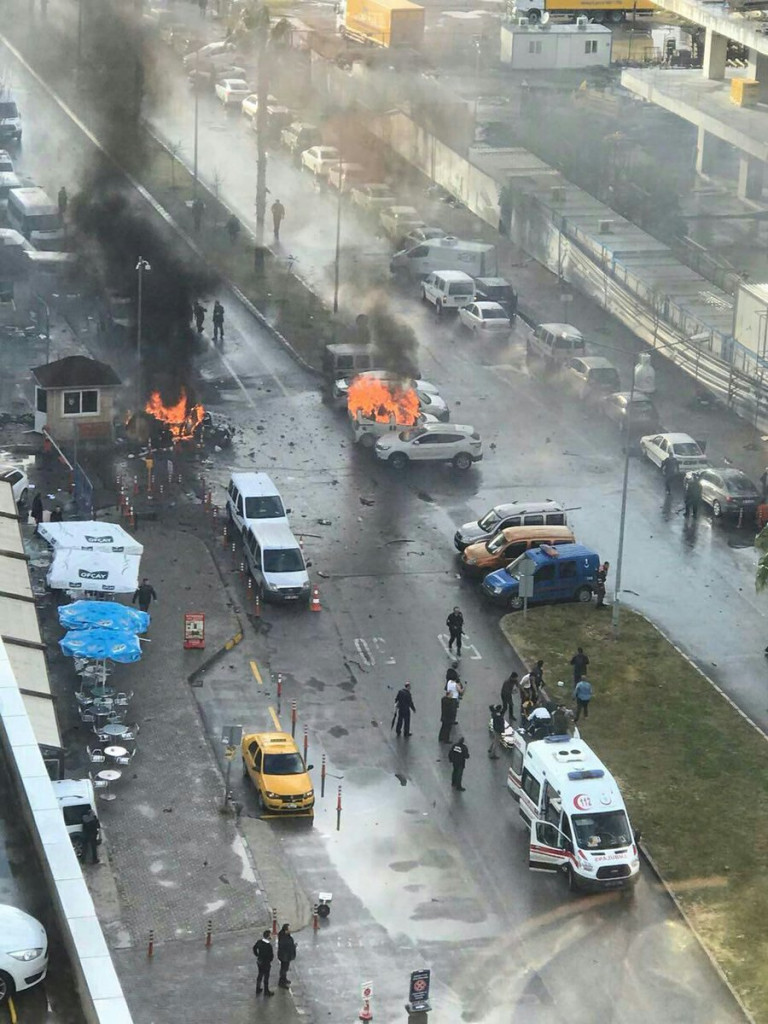 2 Killed In Car Bomb Attack And Gunfight In Turkey's Izmir (Photos, Videos)