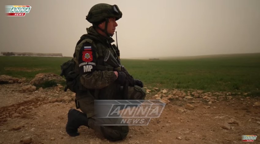 Russian Sappers Demining Roads Between Areas Controlled By Syrian Army and SDF (VIdeo)