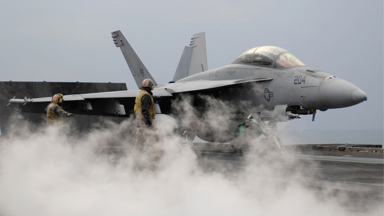 F-18 From USS Carl Vinson Aircraft Carrier Crashes Off Philippines