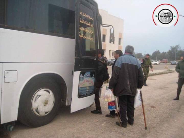 More Militants And Their Families Left al-Waer District Of Homs (Photos)