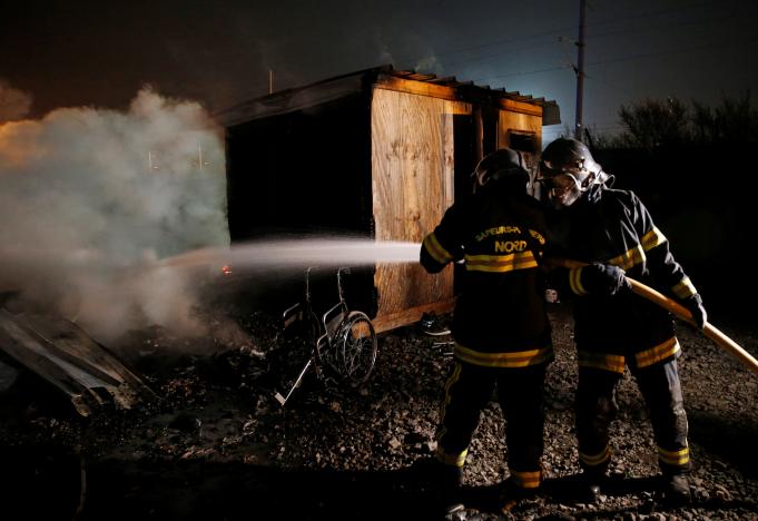 French Migrant Camp Burns to Ground after Massive Brawl (Photo, Video)