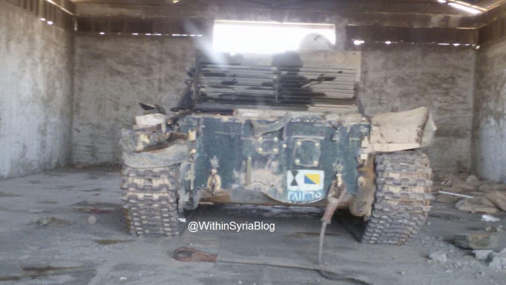 ISIS tanks from the "Workshop" to the "Farm" - Big Photo Report