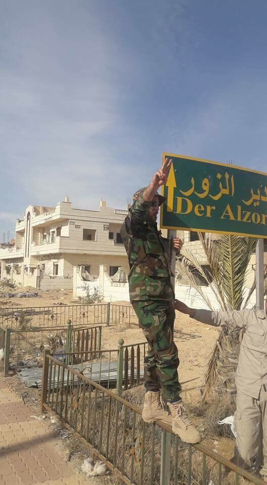 Liwa al-Quds Fighters In Palmyra Countryside - Photo Report