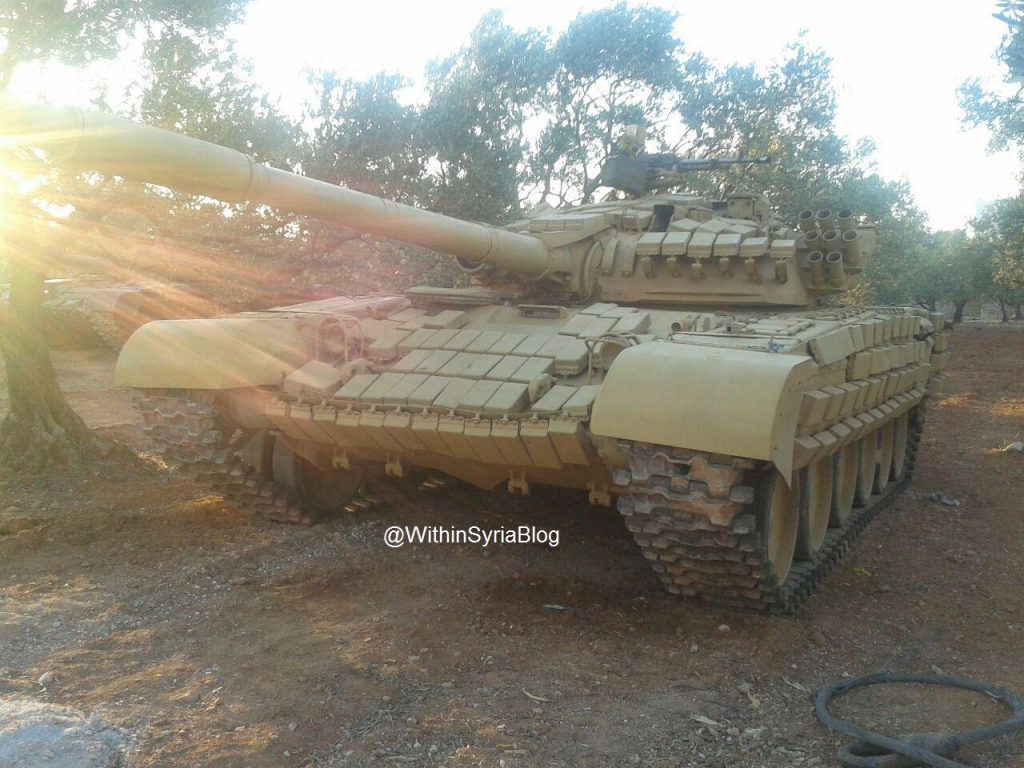 ISIS tanks from the "Workshop" to the "Farm" - Big Photo Report