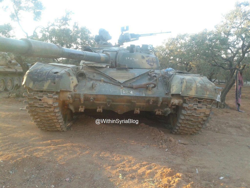 ISIS tanks from the "Workshop" to the "Farm" - Big Photo Report