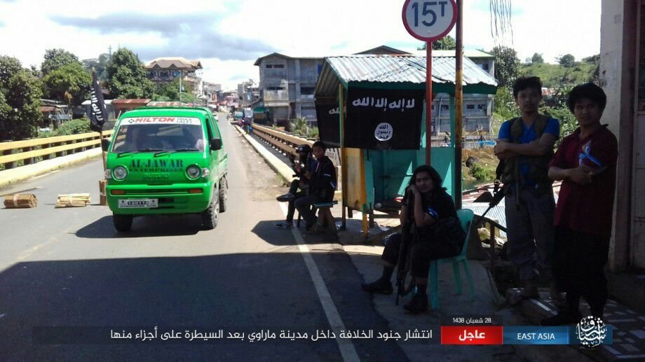 ISIS Claims It Captured Police HQ, Weapons And Vehicles In Philippines' Marawi (Video)