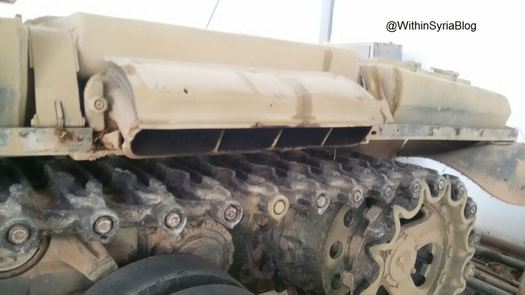 ISIS tanks from the "Workshop" to the "Farm" - Big Photo Report