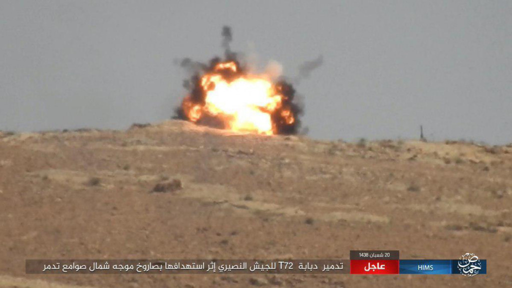 Syrian Army Clashing With ISIS Terrorists In Palmyra Countryside (Photos)